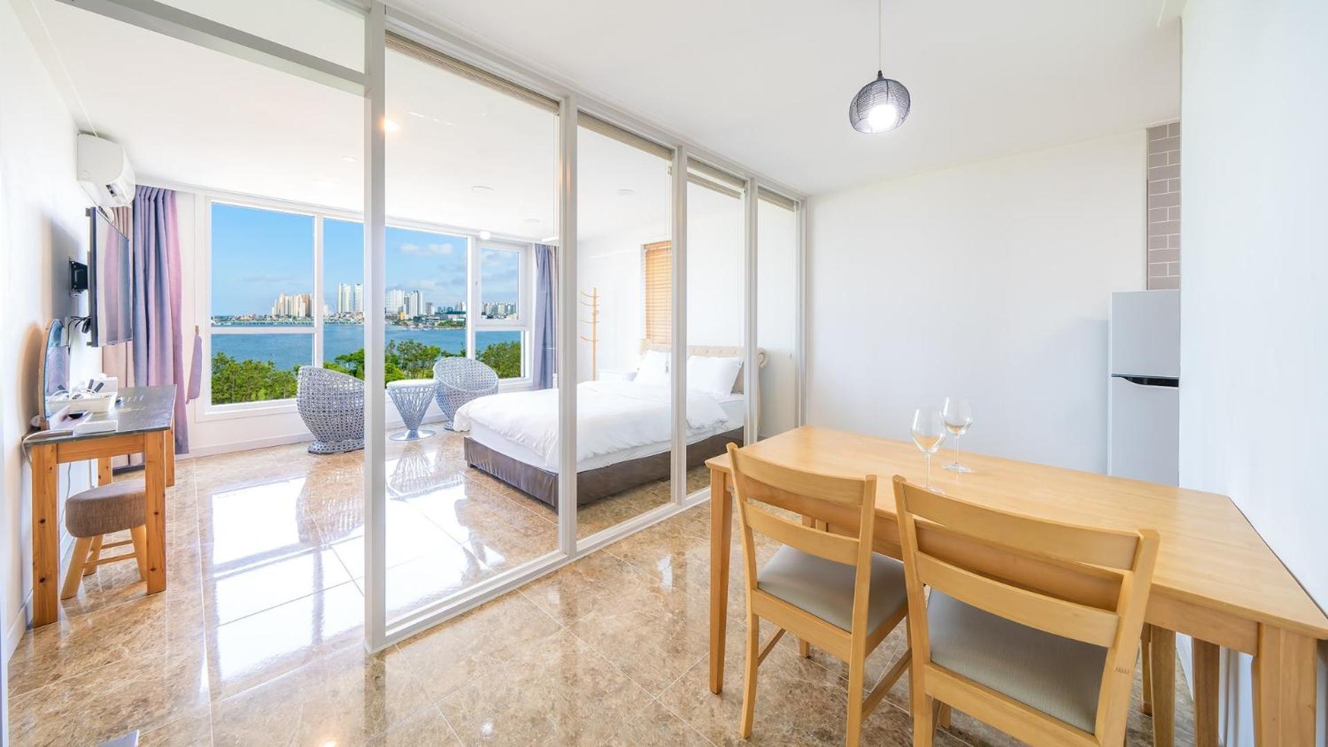 Sokcho Ocean View Pension Rom bilde