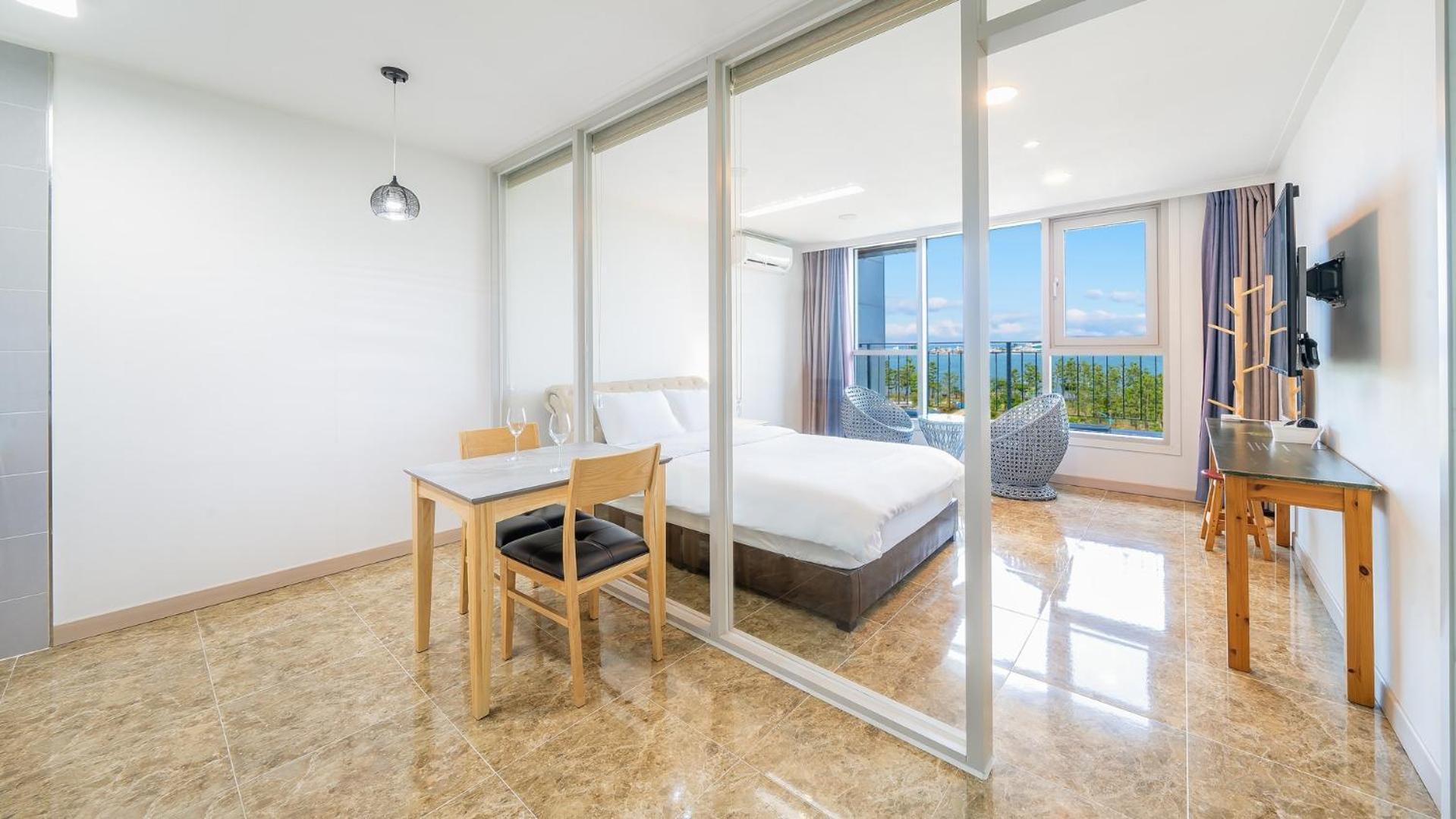 Sokcho Ocean View Pension Rom bilde